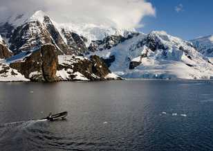 Dalhan Bay, Paradise Bay, Elephant Island, Antarctica